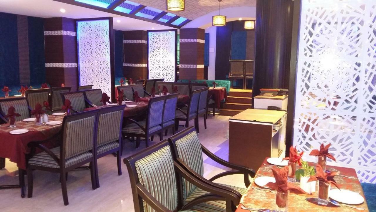 Hotel Landmark Gwalior Exterior foto