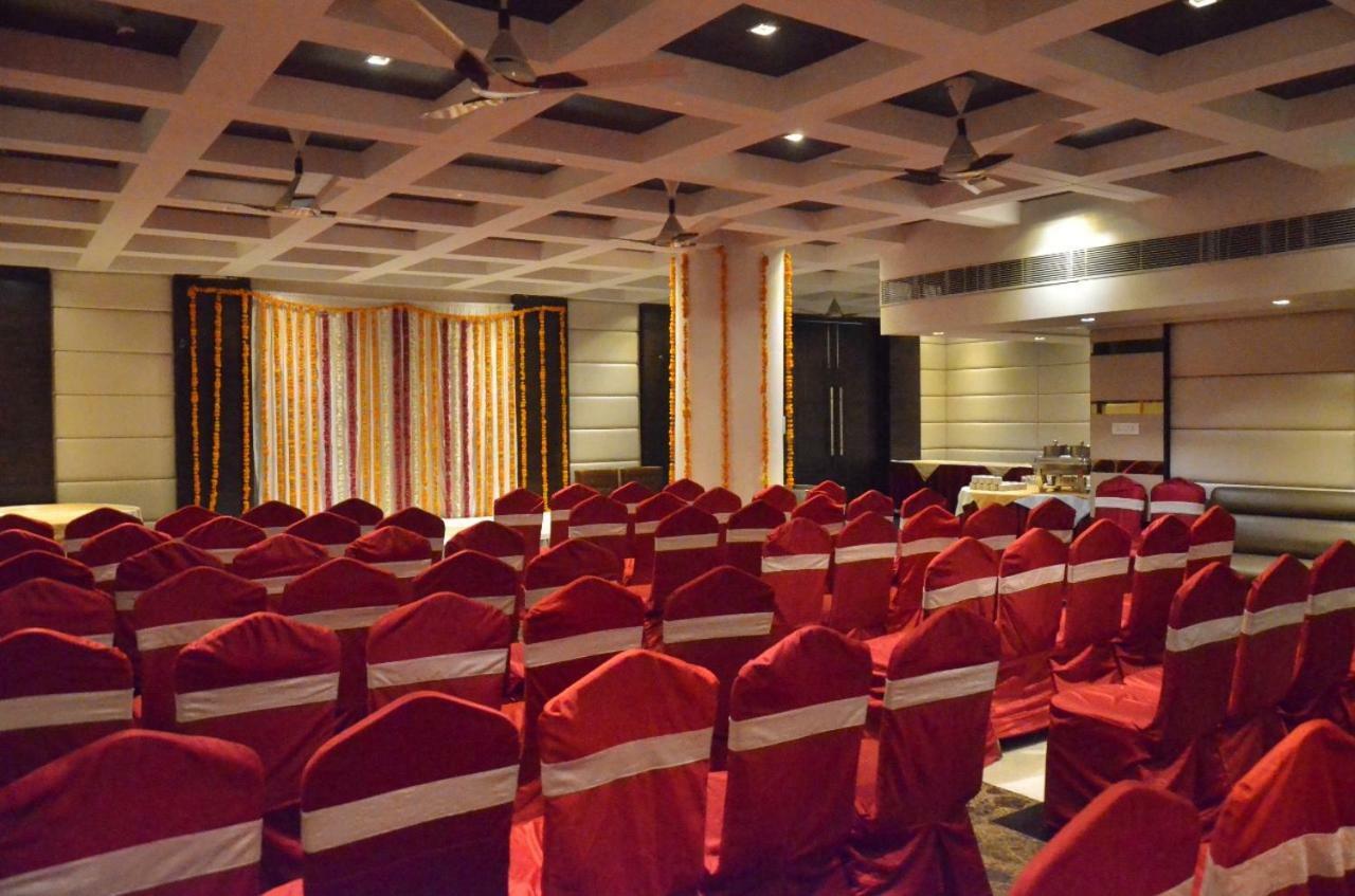Hotel Landmark Gwalior Exterior foto