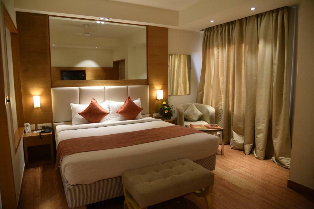 Hotel Landmark Gwalior Exterior foto